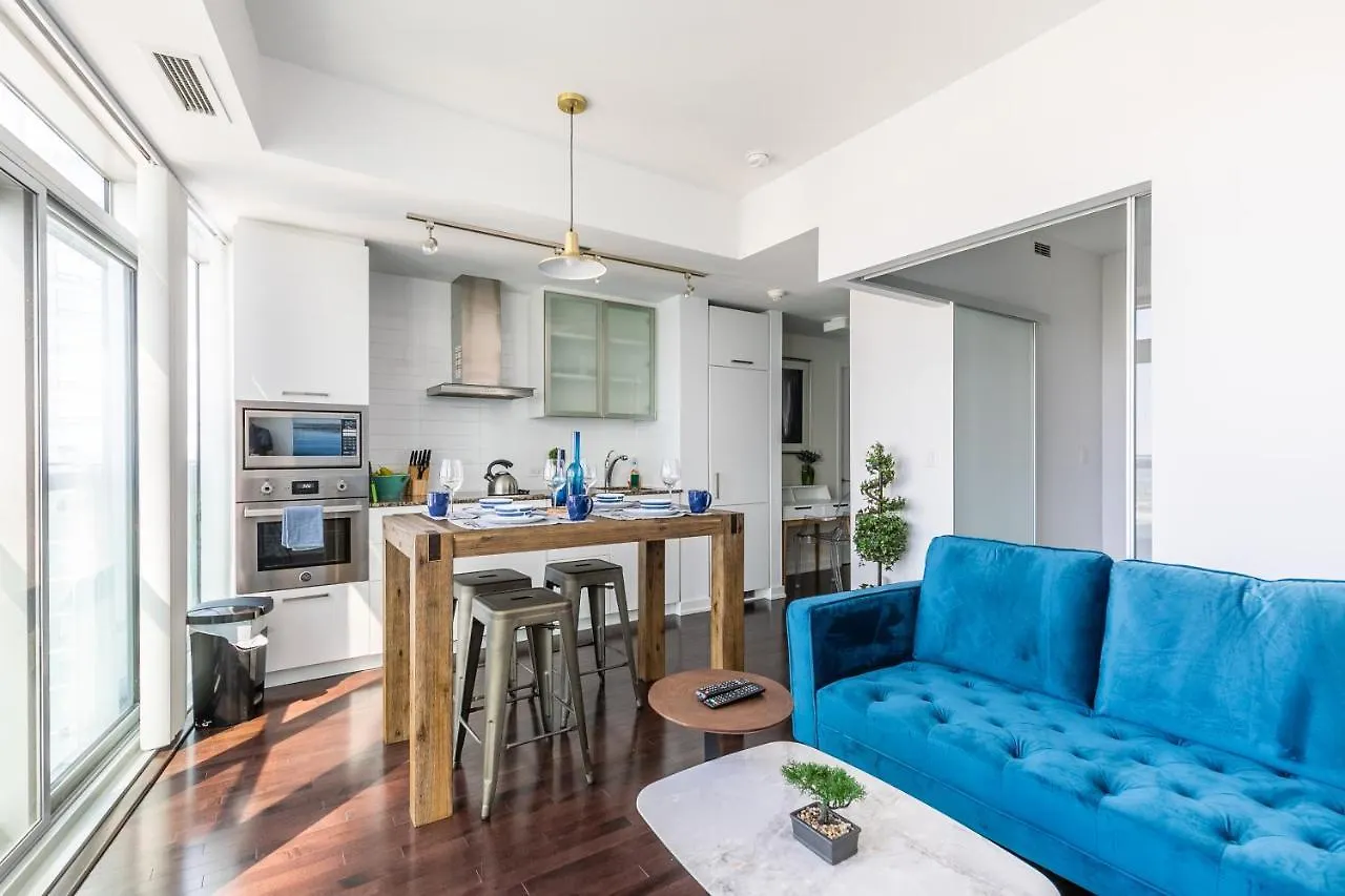 Stylish 1Br Condo - Cn Tower View, Entertainment District-Downtown Toronto Canada