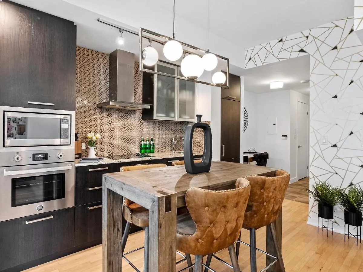 Stylish 1Br Condo - Cn Tower View, Entertainment District-Downtown Toronto Apartment