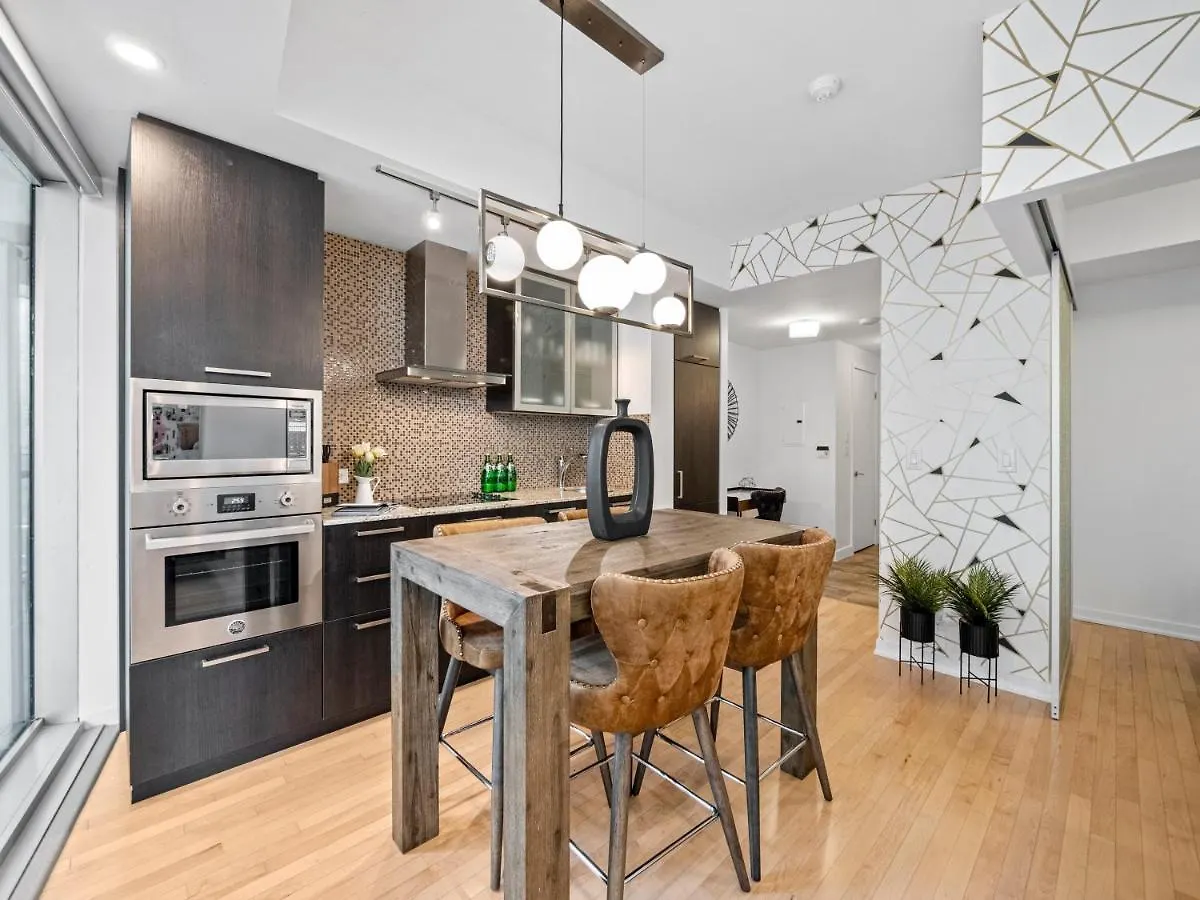 Stylish 1Br Condo - Cn Tower View, Entertainment District-Downtown Toronto