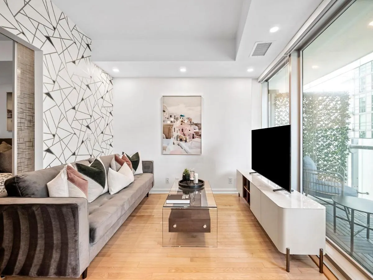 Stylish 1Br Condo - Cn Tower View, Entertainment District-Downtown Toronto