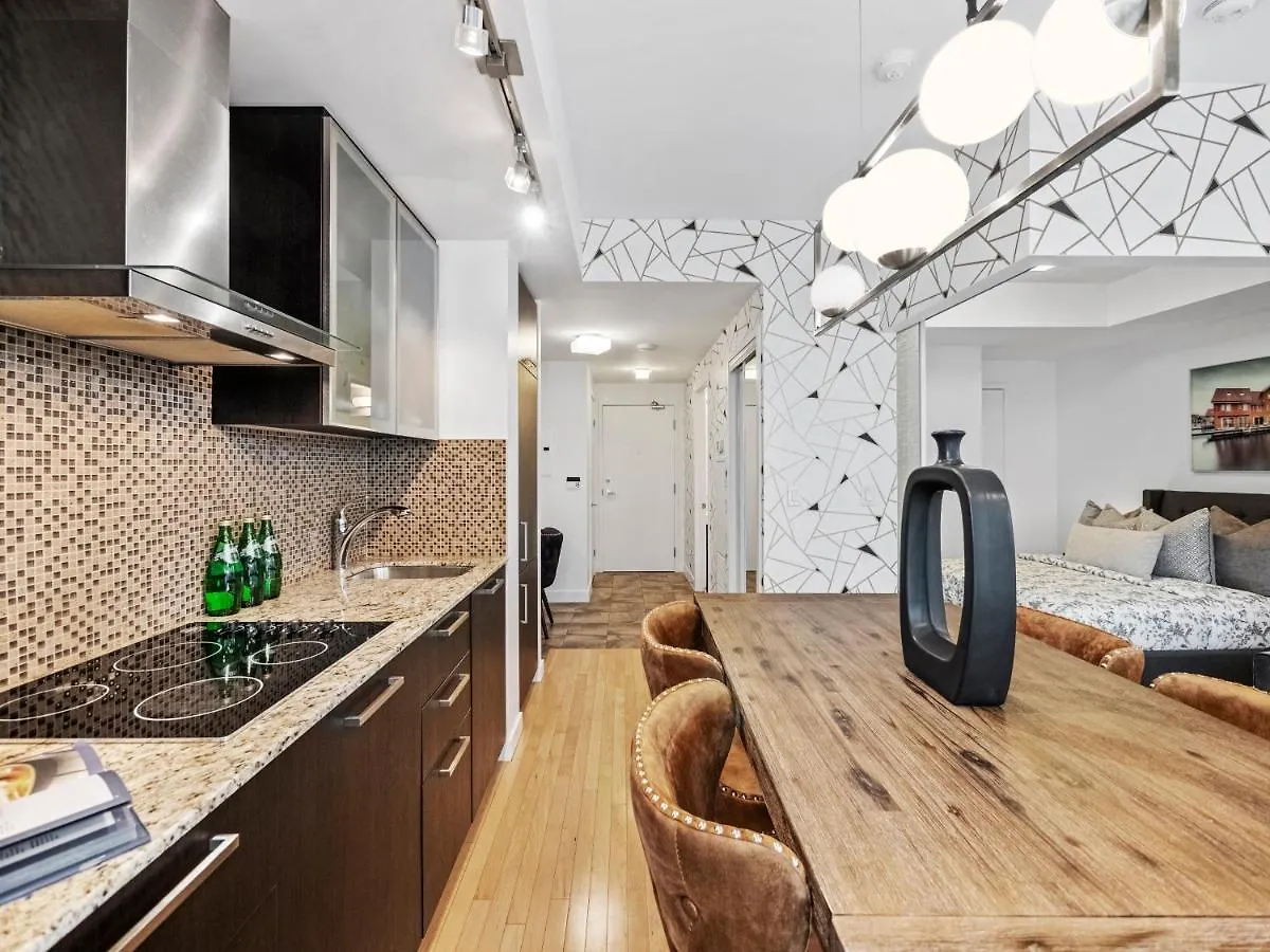Stylish 1Br Condo - Cn Tower View, Entertainment District-Downtown Toronto Canada