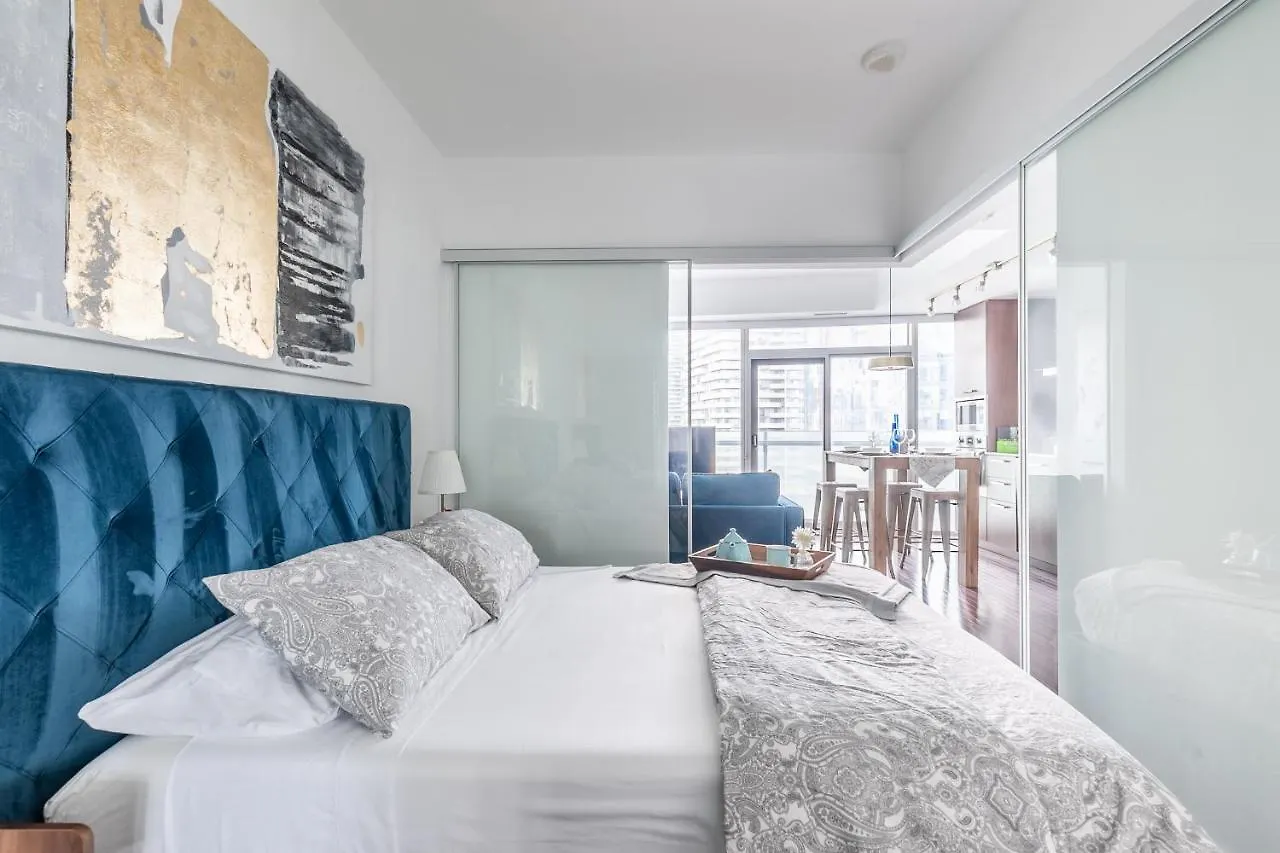 Stylish 1Br Condo - Cn Tower View, Entertainment District-Downtown Toronto Apartment