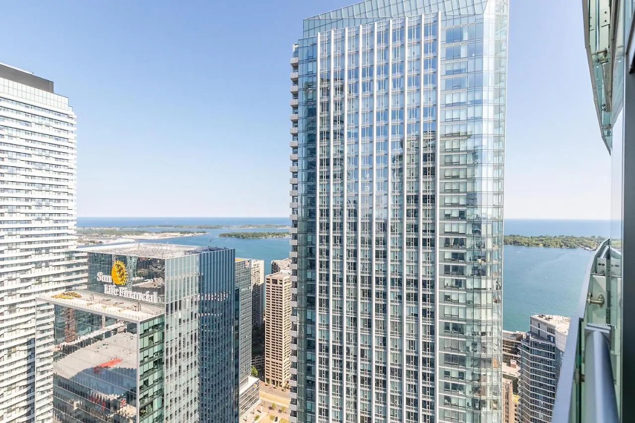 Stylish 1Br Condo - Cn Tower View, Entertainment District-Downtown Toronto 0*,