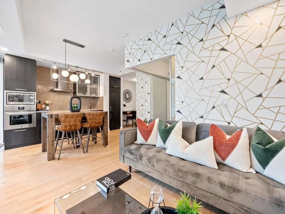 Stylish 1Br Condo - Cn Tower View, Entertainment District-Downtown Toronto